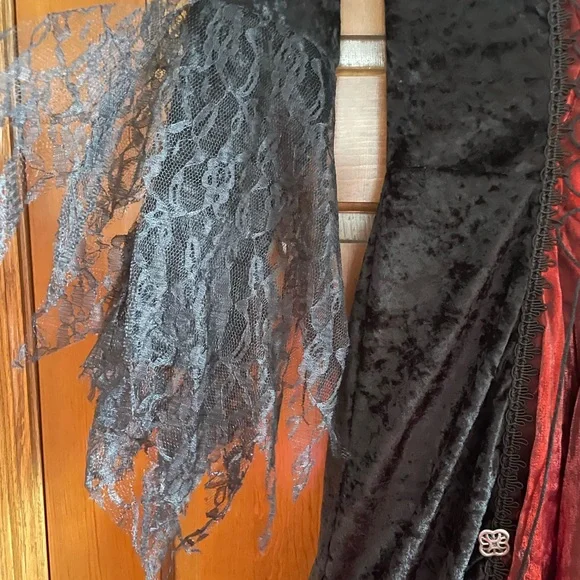 inCharacter Black & Red Lace-Up Gothic Vampire Dress Small - Picture 8 of 16